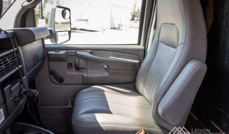 2015 GMC Savana P4 LED Truck full