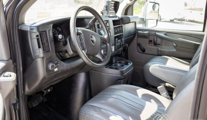 2015 GMC Savana P4 LED Truck full