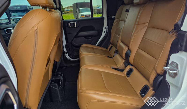 2021 Jeep Gladiator Overland / 2023 Spark 405 P3.9 LED Truck full