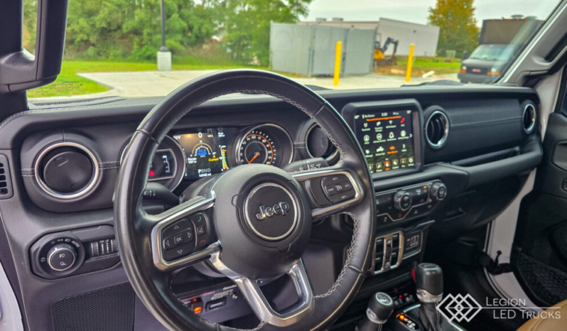 2021 Jeep Gladiator Overland / 2023 Spark 405 P3.9 LED Truck full